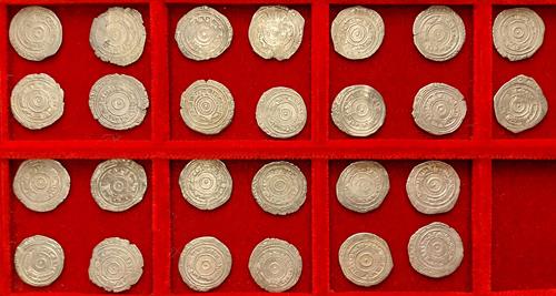 Lot 625 image