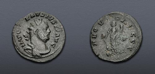 Lot 818 image