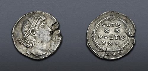 Lot 746 image
